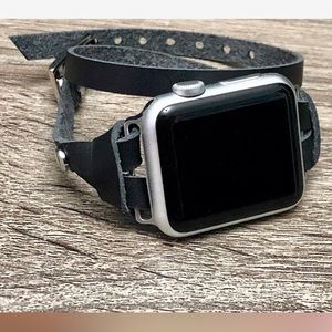 44mm Leather Apple Watch NWT 6 1/2” wrist